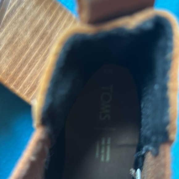 Tom’s women heeled ankle boots Exceelent used condition Carmel color  size 8 - Picture 5 of 6